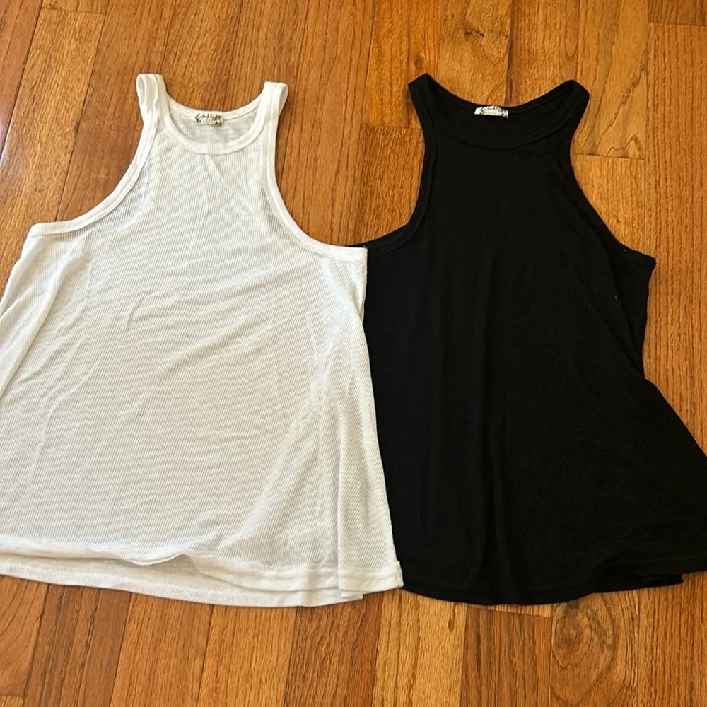 Bundled size xs Long Beach free people tanks